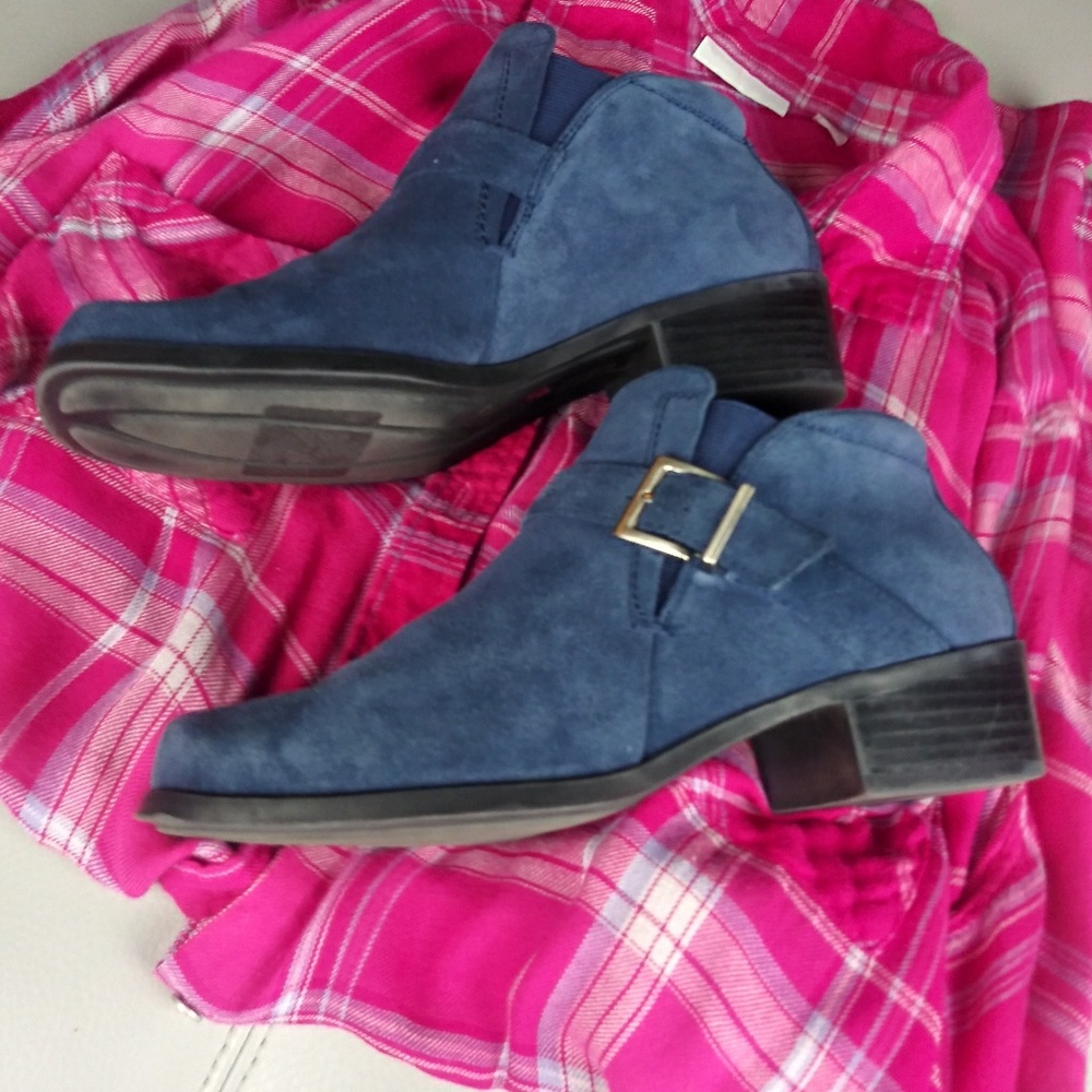 ANKLE BOOTS MARKON 7.5 👢